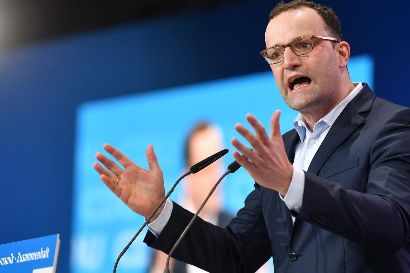 Jens Spahn spricht auf einem CDU-Parteitag: Der Gesundheitsminister hat sich gegen die Abschaffung des Paragrafen 219a ausgesprochen.