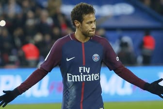 Neymar: Der brasilianische Superstar fordert für seinen Verbleib in Paris offenbar eine satte Gehaltserhöhung.