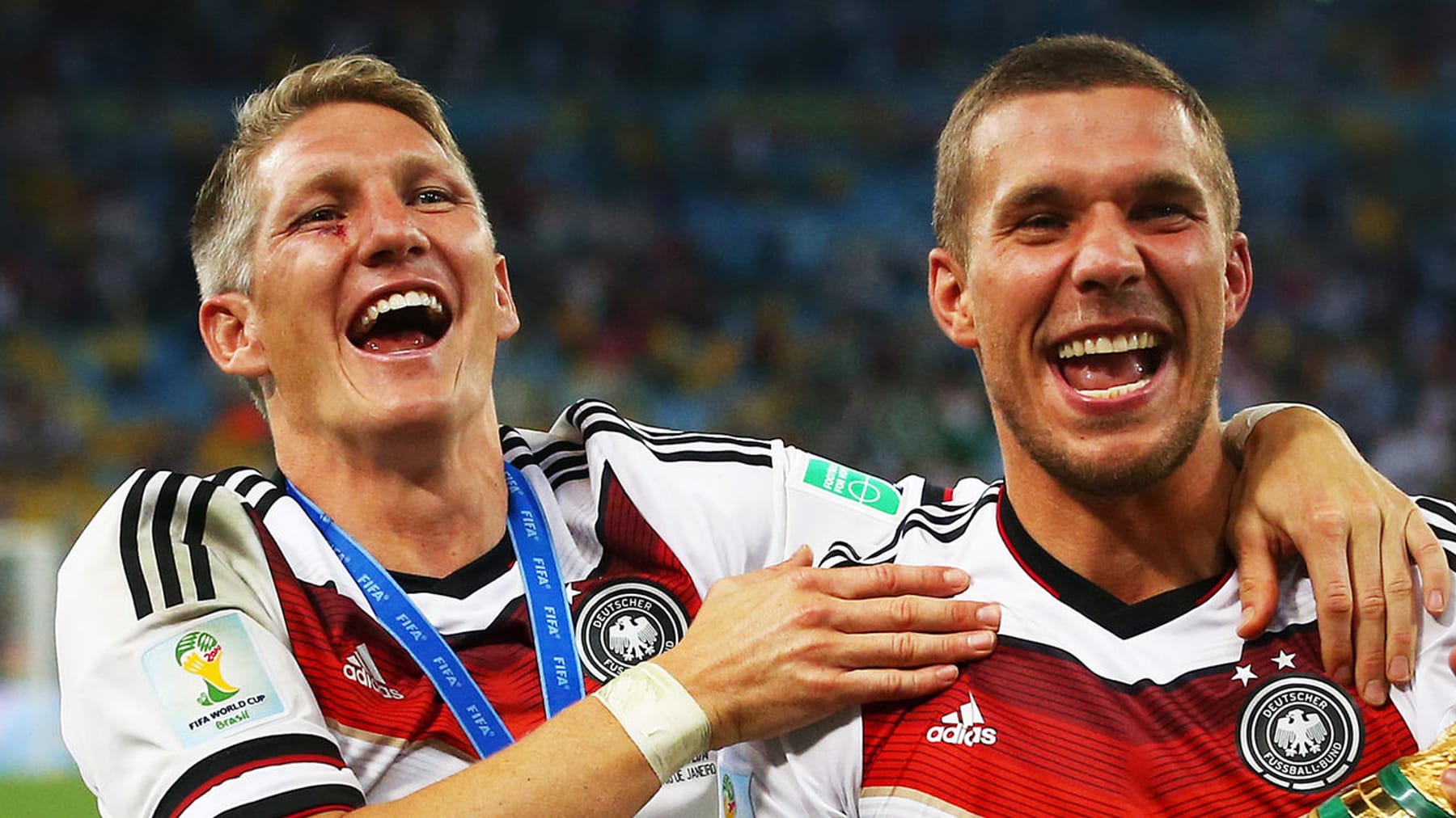 Bastian Schweinsteiger So lustig gratuliert Lukas Podolski zum Baby