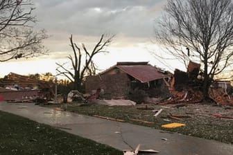 Ein verwüstetes Haus in Alabama: Schwere Stürme haben den Südosten der USA schwer verwüstet.