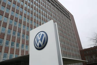 Volkswagen in Braunschweig: Bei VW gab es wieder eine Razzia.