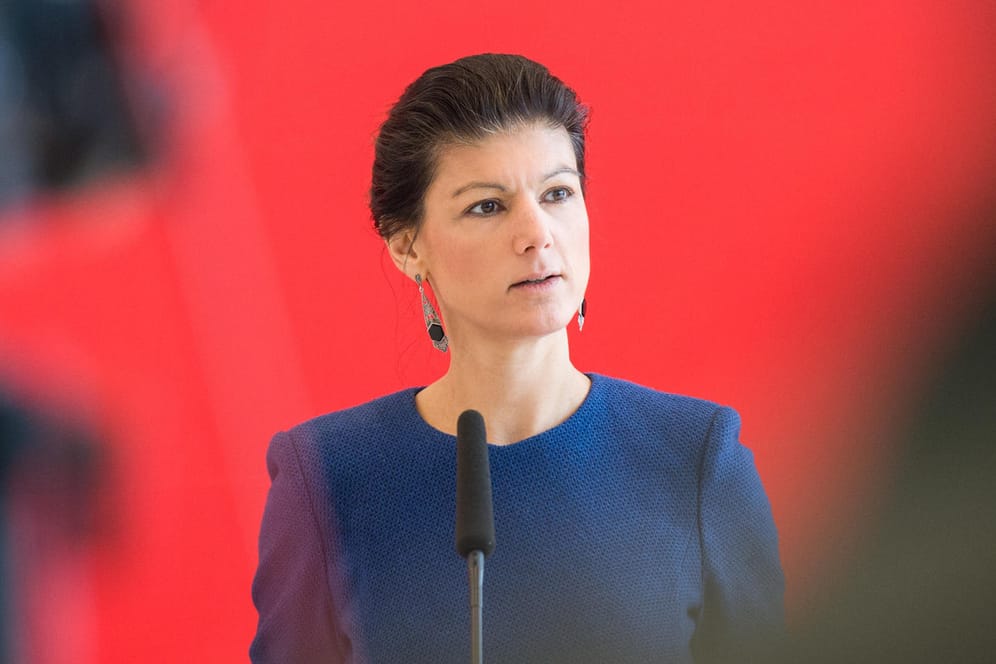 Linken-Fraktionschefin Sahra Wagenknecht: Sie lässt den Dauerstreit mit der Parteispitze neu aufflammen.