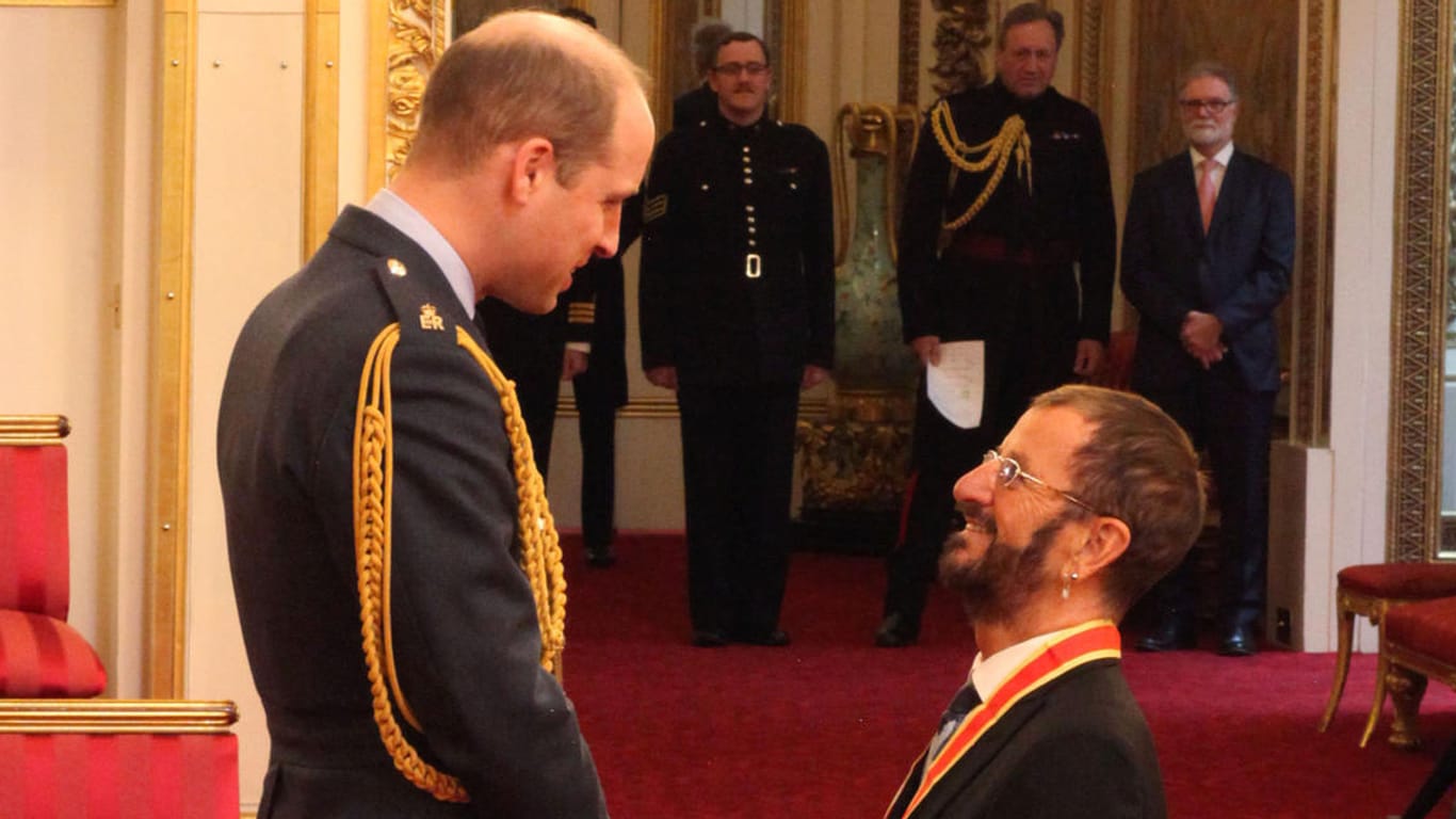 Prinz William und Ringo Starr: Bei der feierlichen Auszeichnung im Buckingham-Palast.