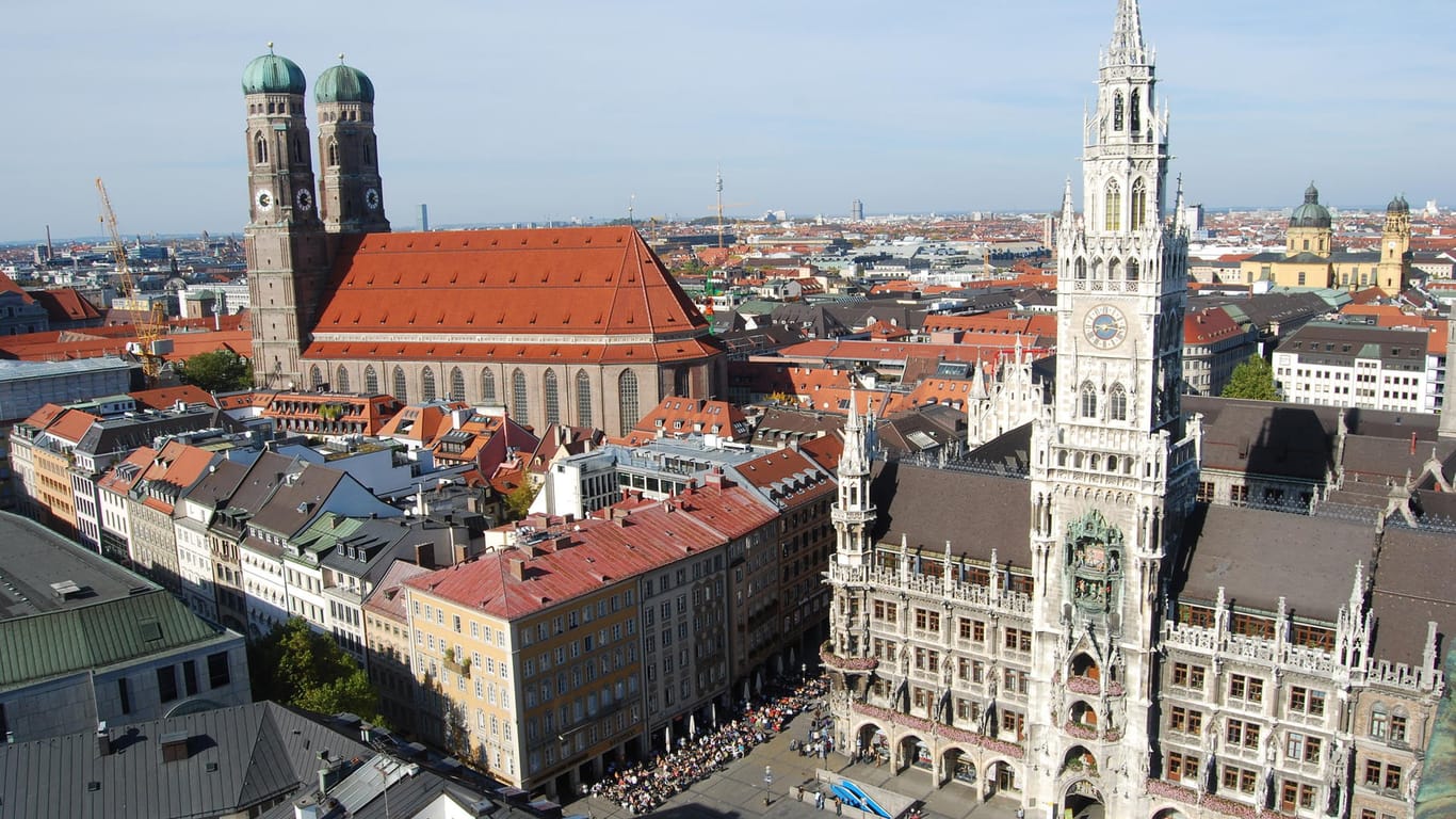 München: Die Frauenkirche, auch als Dom zu Unserer Lieben Frau bekannt, ist eines der Wahrzeichen in der bayerischen Hauptstadt.