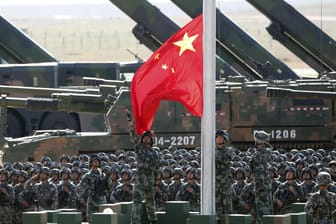 Eine chinesische Militärparade zum 90. Geburtstag der Volksbefreiungsarmee: Xi Jinping will die chinesische Armee weiter modernisieren.