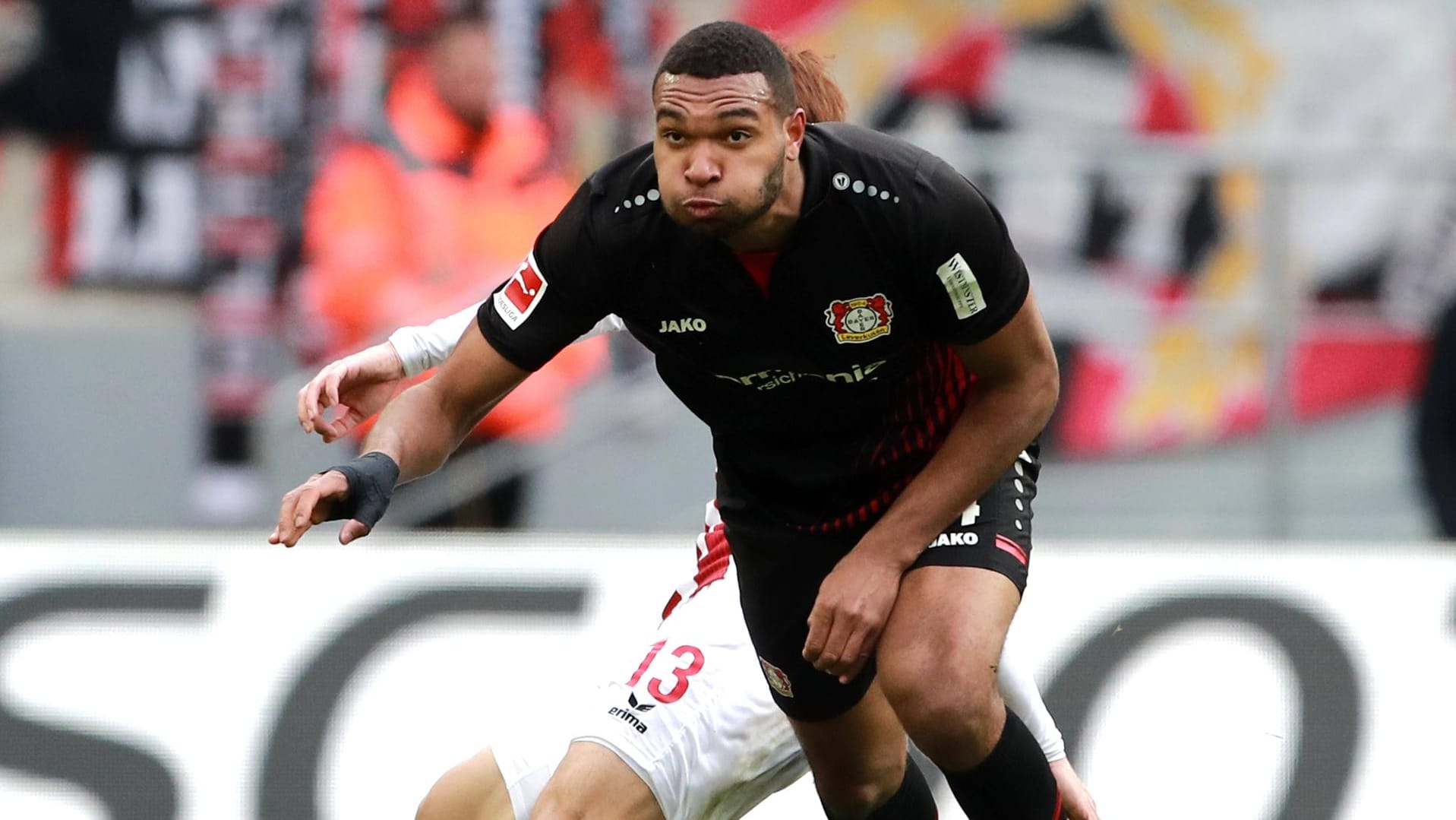 Jonathan Tah: Der Innenverteidiger steht offenbar auf dem Wunschzettel von Borussia Dortmund.