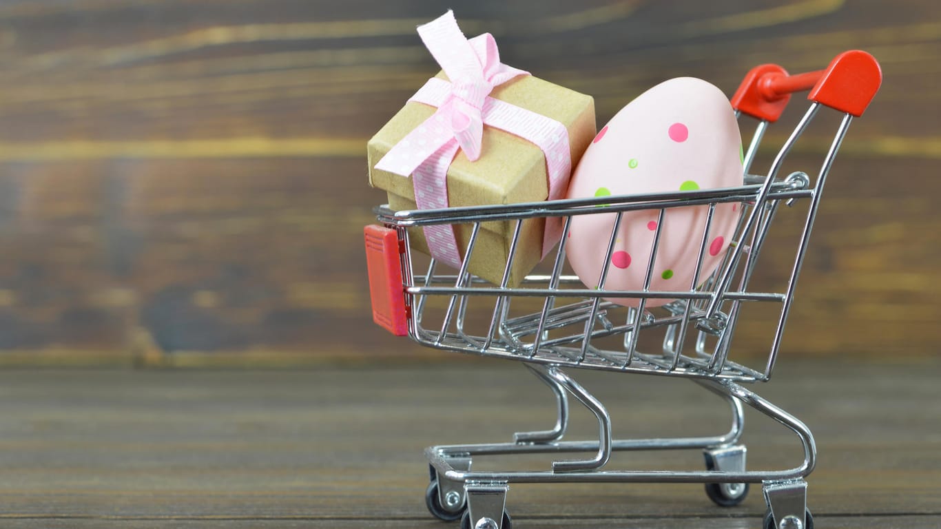 Üppiges Schenken zu Ostern: Wie viel Konsum braucht es zum Osterfest?