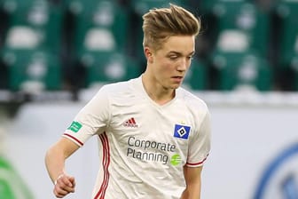 Maximilian Geissen bei einem U19-Testspiel des HSV: Der Sohn von TV-Moderator Oliver Geissen wurde zu den Profis berufen.