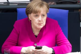 Bundeskanzlerin Angela Merkel am Mittwoch während der Generalaussprache der Abgeordneten im Bundestag.