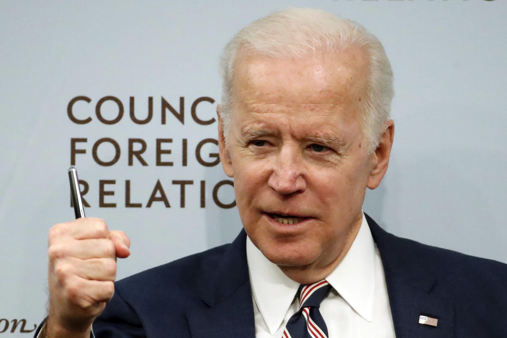Der ehemalige US-Vizepräsident Joe Biden: Er sagte während einer Rede zur Bekämpfung von sexueller Gewalt an Hochschulen. "Wenn wir an der High School wären, würde ich ihn hinter die Turnhalle bringen und ihn grün und blau schlagen."