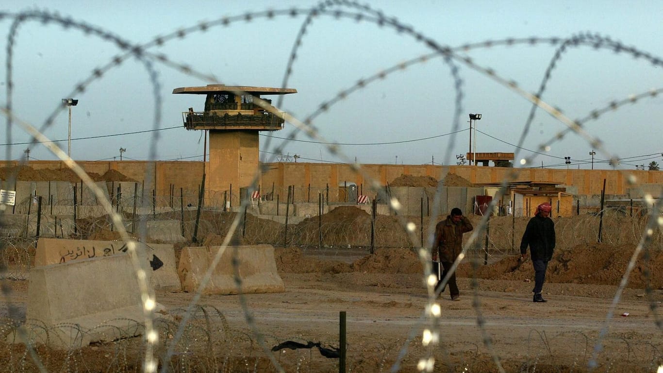 Gefängnis in Bagdad: Laut Medienberichten sitzen fast hundert deutsche IS-Anhänger und ihre Angehörigen in Syrien und im Irak im Gefängnis. (Archivbild)