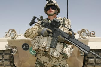 Bundeswehrsoldat in Afghanistan: Deutschland wird weitere Soldaten in die Auslandseinsätze schicken.