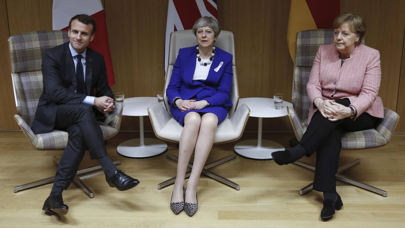 Emmanuel Macron, Theresa May und Angela Merkel: Auf dem EU-Gipfel hat Großbritannien Unterstützung im Fall des Giftanschlags auf den Ex-Agenten Sergei Skripal erhalten.