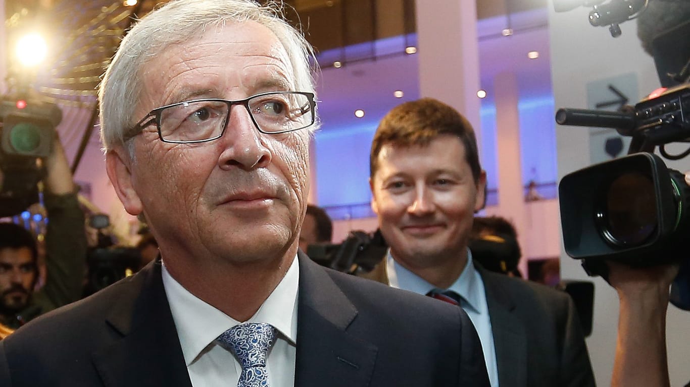 Jean-Claude Juncker und Martin Selmayr, damals sein Büroleiter: Die Beförderung Selmayrs zum Generalsekretär der EU-Kommission stößt weiter auf Kritik.