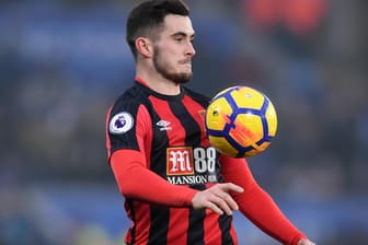 Lewis Cook im Trikot von Bournemouth: Der Mittelfeldspieler steht im englischen Nationalteam.