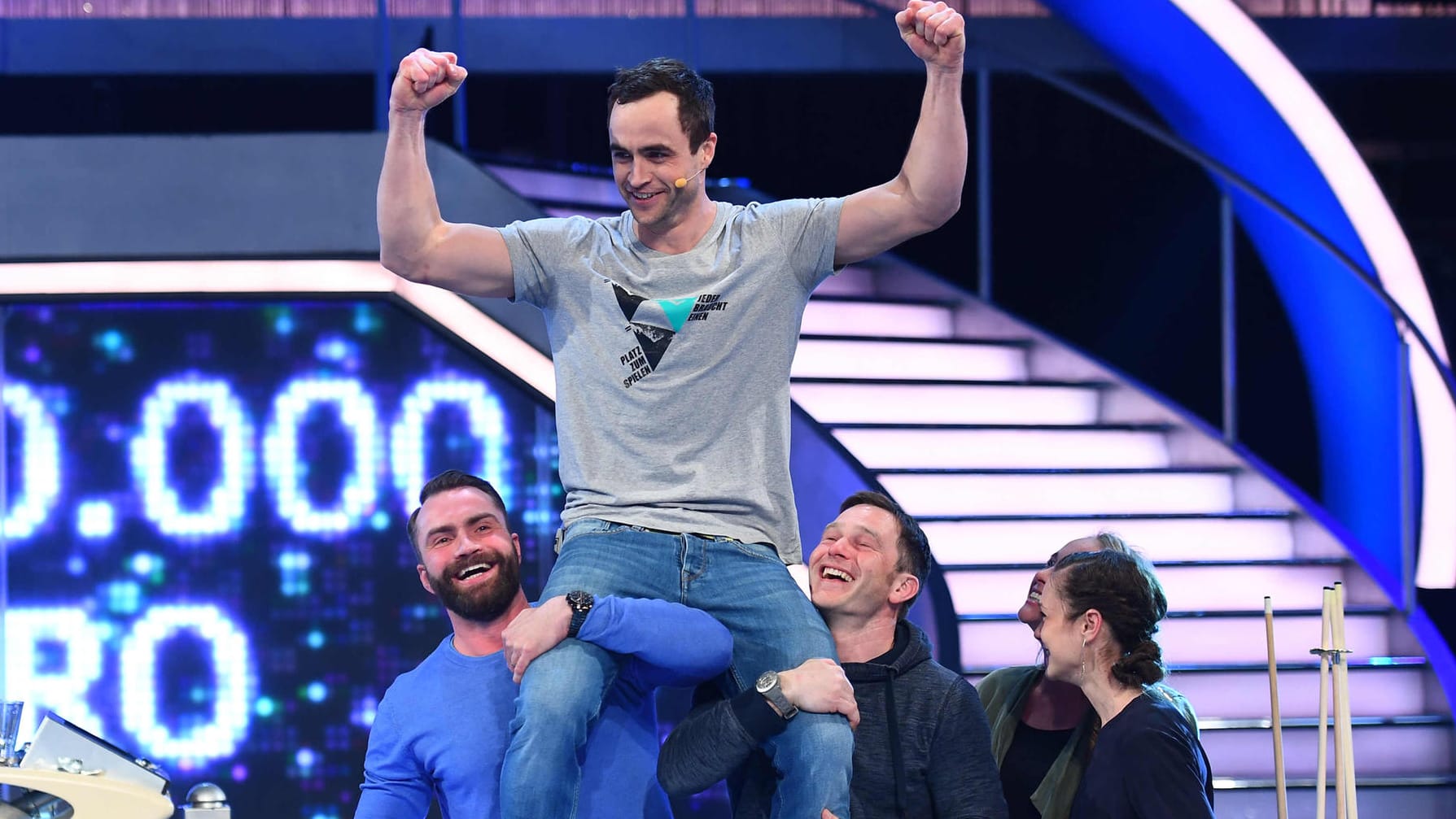 Kandidat Xabier: Er ist der Erste, der bei "Schlag den Henssler" gegen Steffen gewinnt. Kandidat Xabier: Er ist der Erste, der bei "Schlag den Henssler" gegen Steffen gewinnt.