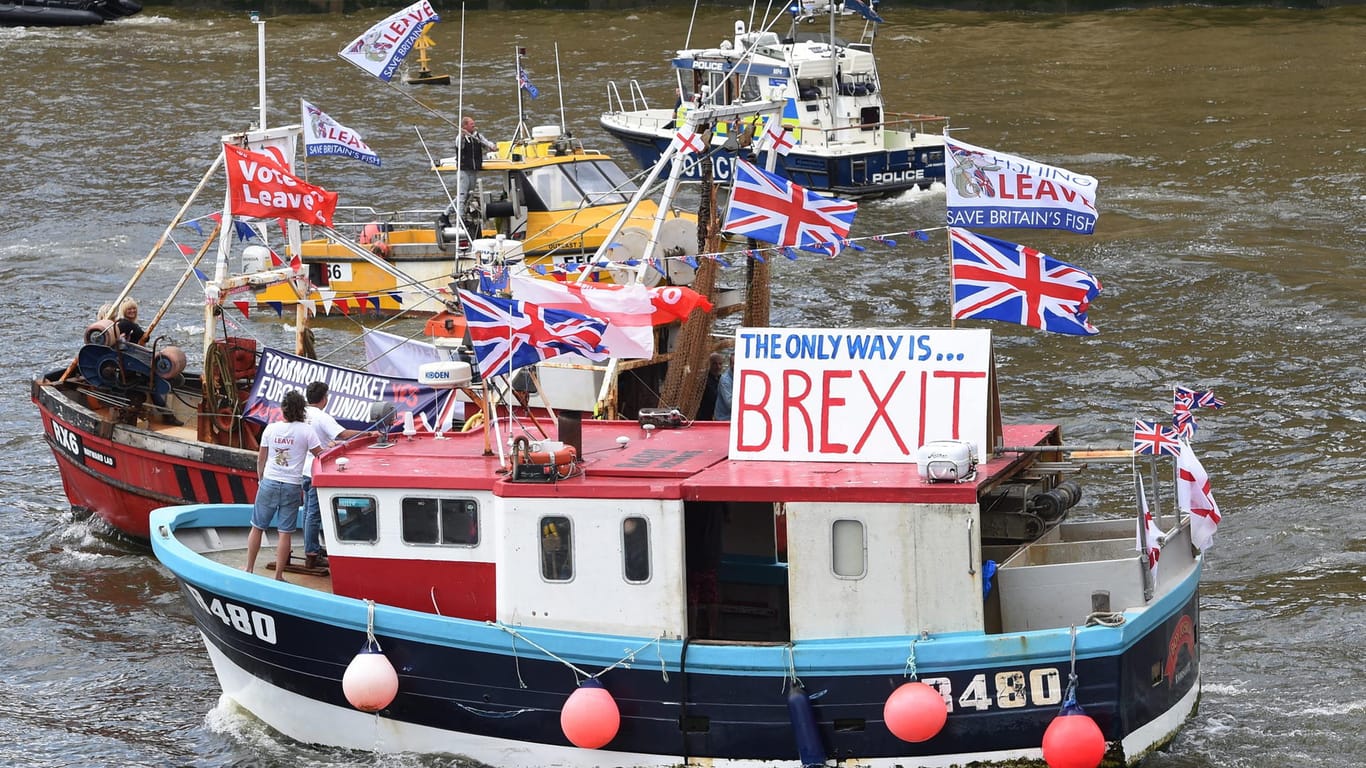 Britische Plakate für den Brexit: Das Ergebnis des Brexit-Referendums, sollen unter dem Einfluss von Cambridge Analytica enstanden sein.