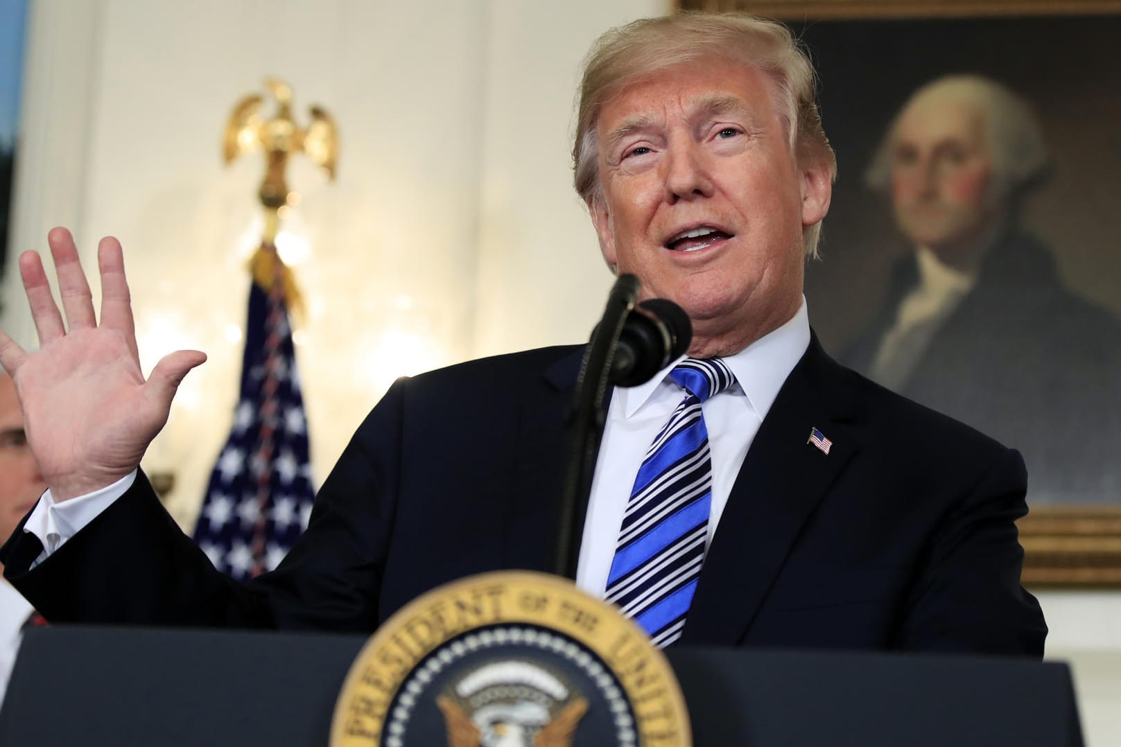Donald Trump spricht im Weißen Haus: Der US-Präsident fordert von China, seinen Handelsüberschuss gegenüber den USA zu senken.