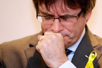 Carles Puigdemont während einer Pressekonferenz in Brüssel: Der ehemalige Chef der katalanischen Regierung wurde in Schleswig-Holstein verhaftet. Ihm drohen 30 Jahre Haft.