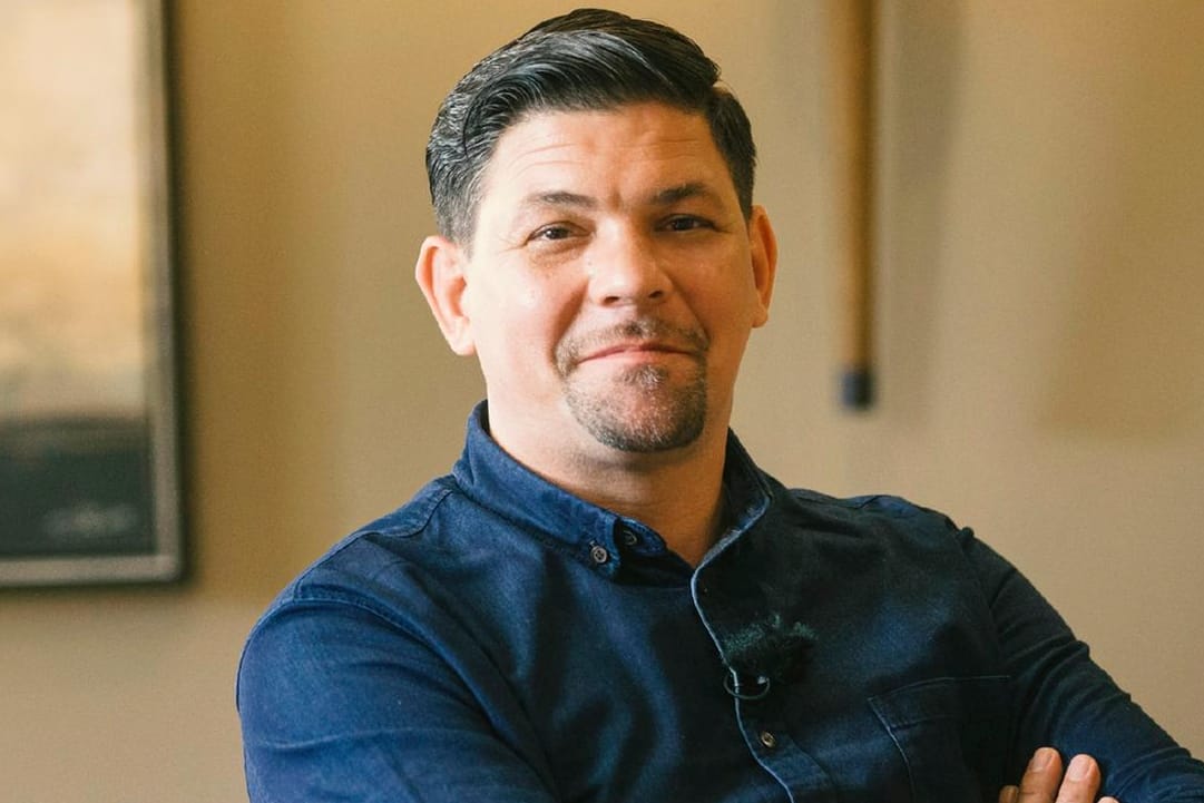 Tim Mälzer: So selbstbewusst wie er hier dasteht, kennt man den TV-Koch.