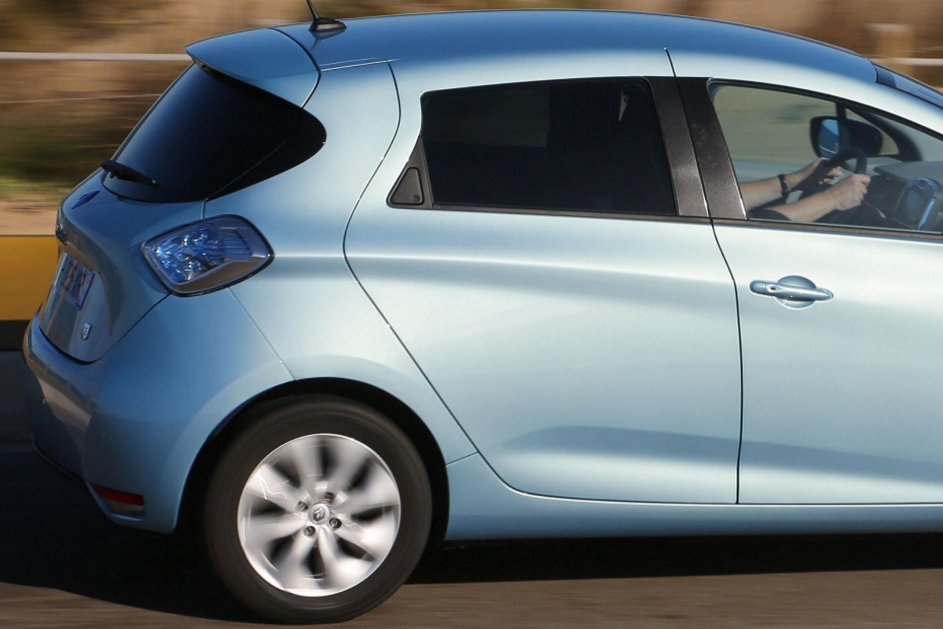 Renault Zoe: In die hinteren Türgriffe ist ein Fingerabdruck eingearbeitet. Er gehört dem Designer des Elektroautos.