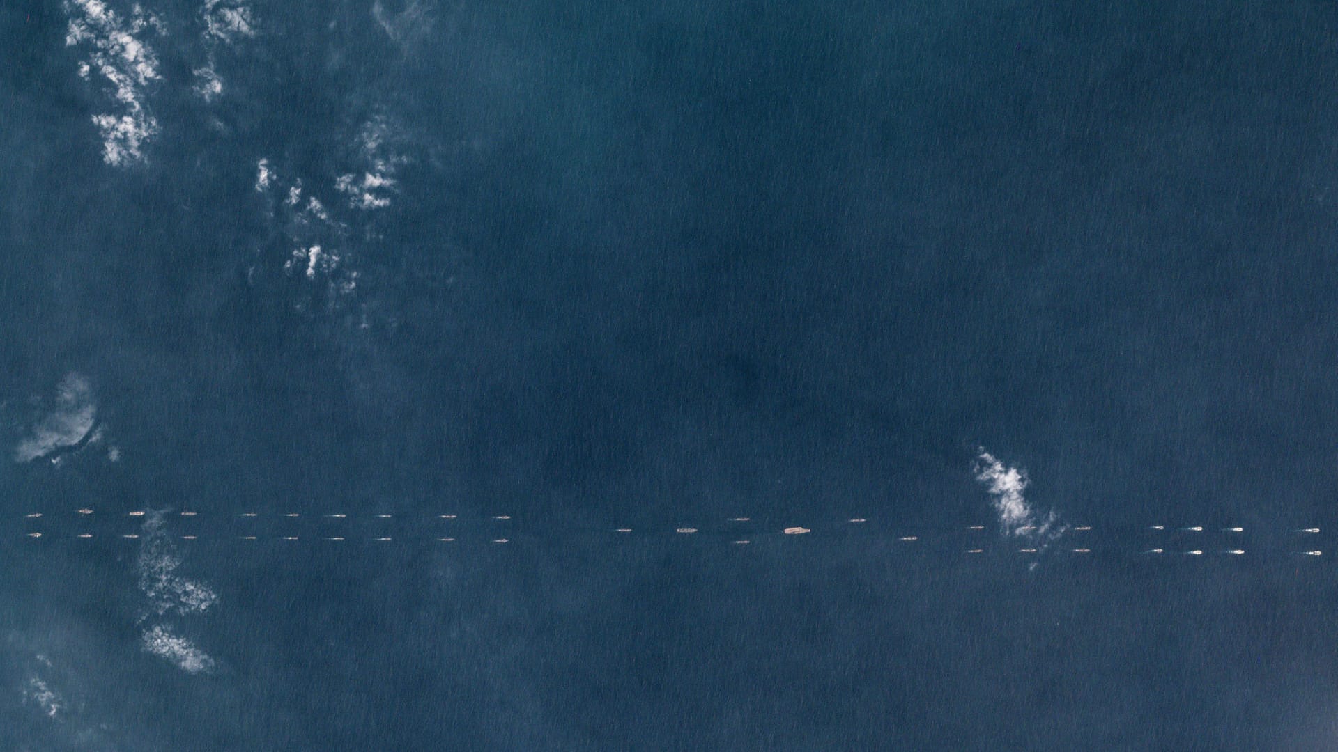 Satellitenaufnahmen von Schiffen im Süden Hainans: Machtdemonstration der chinesischen Marine. (Quelle: Reuters/ Planet Labs Inc.)