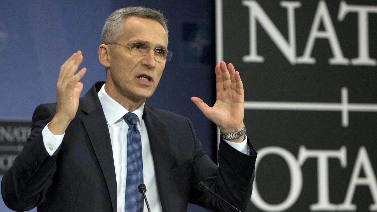 NATO-Generalsekretär Jens Stoltenberg: Das Militärbündnis weist mehrere russische Diplomaten aus.
