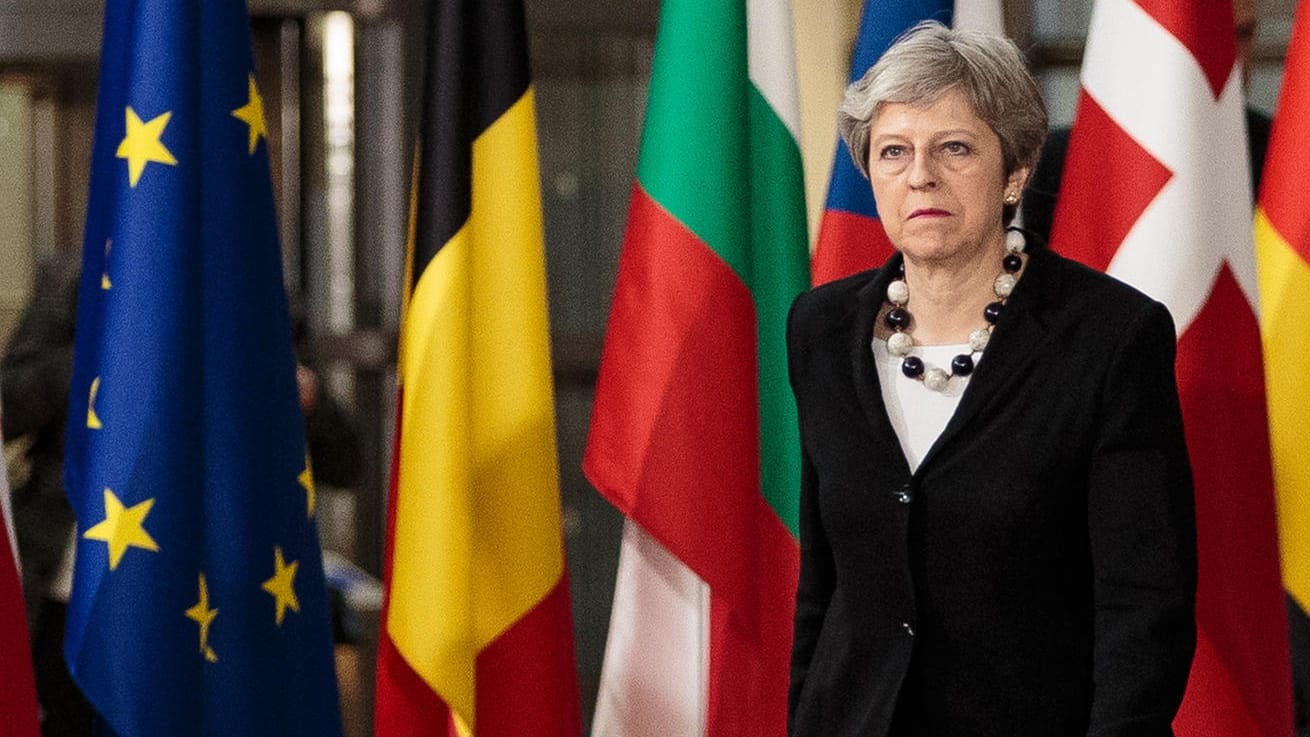 Britische Premierministerin Theresa May in Brüssel: May droht britischen Feinden und kündigte an, alle denkbaren Ressourcen zu nutzen.