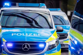 Duisburger Polizei: Die Beamten mussten eine Straßenschlägerei mit rund 60 Beteiligten verhindern. (Archivbild)