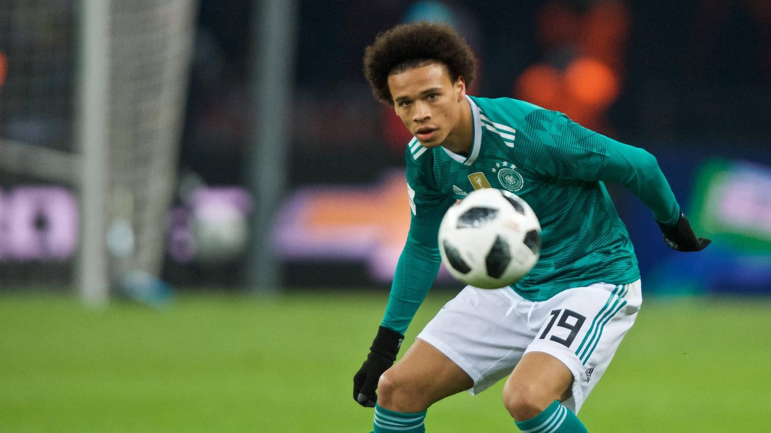 Leroy Sané zeigt im Trikot der Nationalmannschaft noch nicht das, was ihm bei Manchester City gelingt. Trotzdem hat er gute Chancen auf ein WM-Ticket.