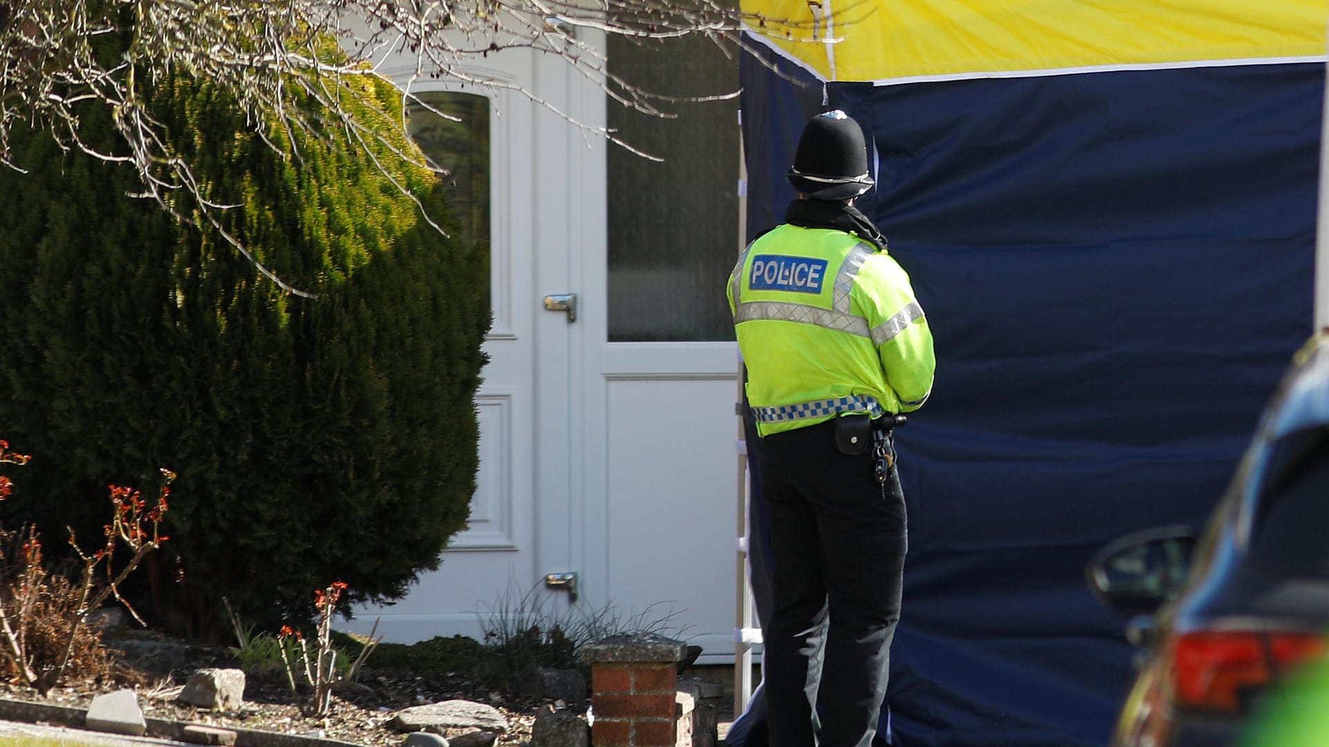Eingang zum Haus von Sergei Skripal: Ermittler fanden an der Eingangstür eine hohe Konzentration des Nervengiftes Nowitschok. Eingang zum Haus von Sergei Skripal: Ermittler fanden an der Eingangstür eine hohe Konzentration des Nervengiftes Nowitschok.