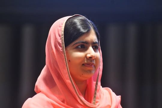 Die damals 15-Jährige Malala war 2012 im Swat-Tal von Taliban angeschossen und schwer verletzt worden.
