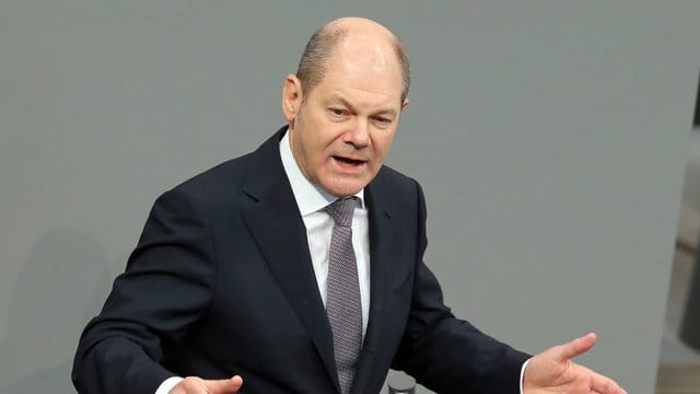 "Auch Herr Müller und Herr Stegner stellen das Prinzip des Förderns und Forderns nicht infrage", so Vizekanzler Scholz.