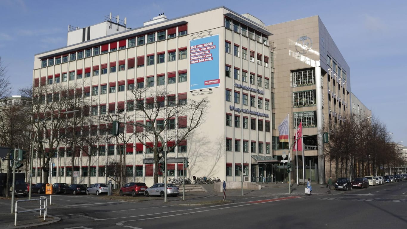 Handwerkskammer in Berlin-Kreuzberg: Ein Päckchen mit Sprengstoff wurde dort entdeckt.
