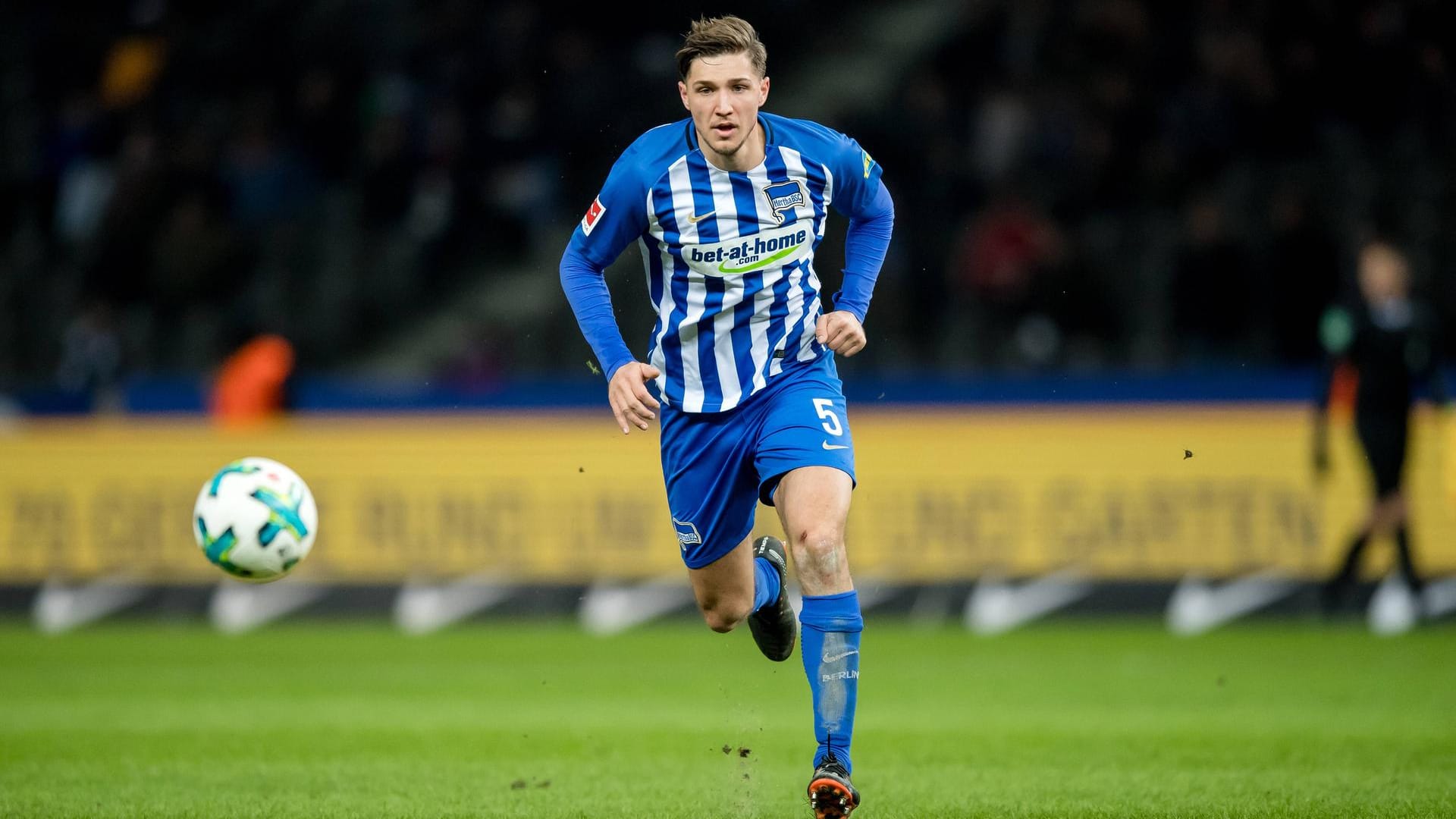 Niklas Stark und Hertha BSC setzen ebenfalls auf defensive Stabilität gepaart mit einem Umschaltspiel.