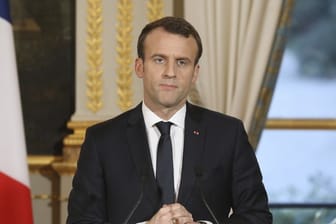 Emmanuel Macron, Präsident von Frankreich, spricht zu Journalisten bei einer Pressekonferenz.