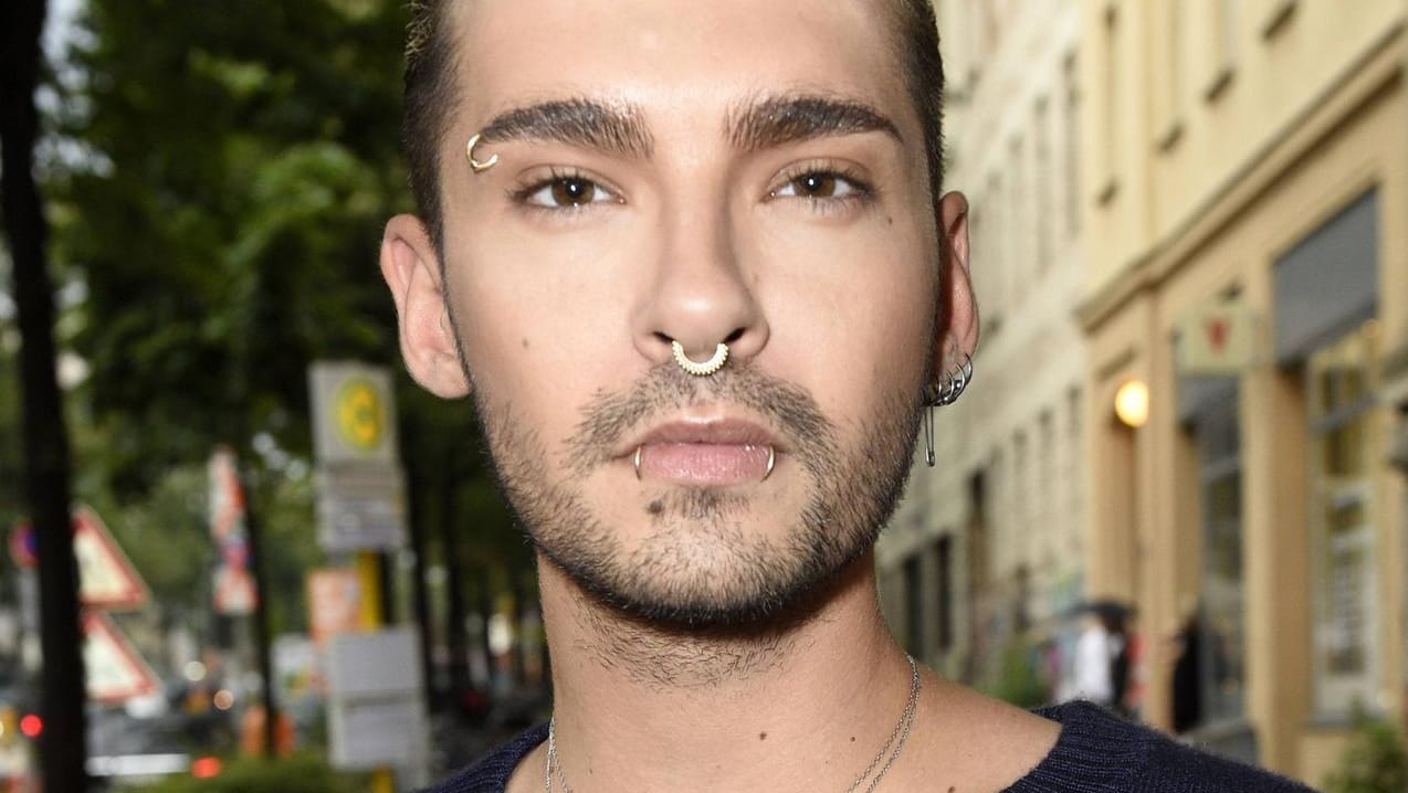 Bill Kaulitz: Der Musiker wirft mit seinem Internet-Beitrag Rätsel auf.