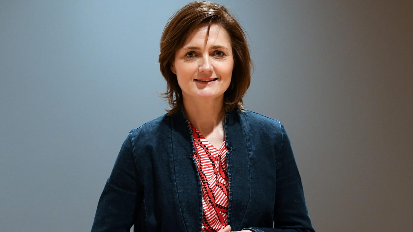 Simone Lange, Oberbürgermeisterin in Flensburg: Sie will am 22. April in Wiesbaden gegen Andrea Nahles um den SPD-Vorsitz antreten und kritisiert Olaf Scholz scharf.