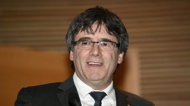 Carles Puigdemont: "Ich werde nicht aufgeben, ich werde nicht verzichten. Carles Puigdemont: "Ich werde nicht aufgeben, ich werde nicht verzichten.