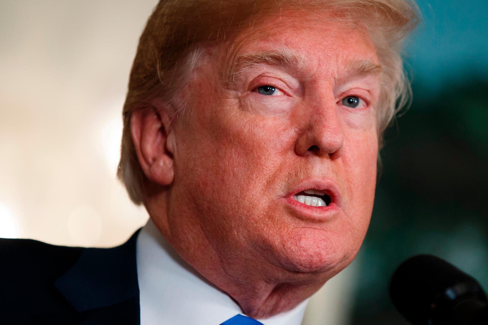 Donald Trump (Archiv): Seit Monaten setzt der US-Präsident Amazon unter Druck.