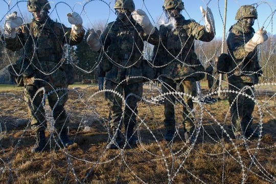 Soldaten in der Grundausbildung: 20 Prozent der Offiziersanwärter quittieren in den ersten sechs Monaten den Dienst.
