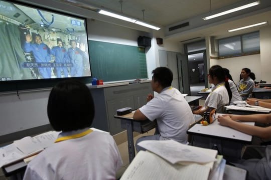 Nachricht an Mutter Erde: Video-Übertragung aus dem chinesischen Raumlabor "Tiangong 1".