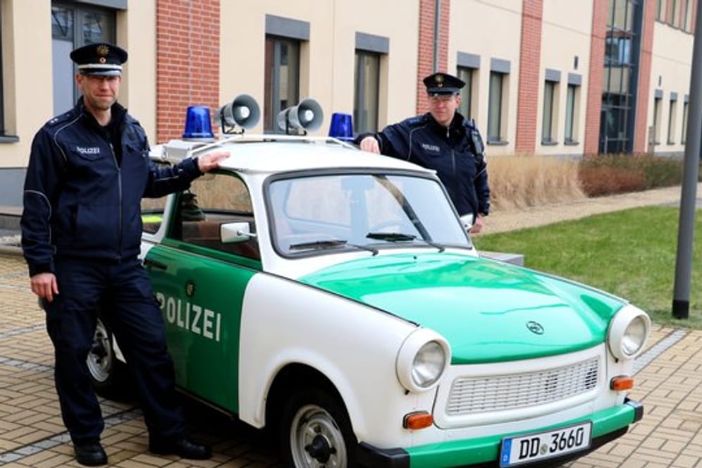 Die Polizei in Görlitz mit dem Trabant 601.