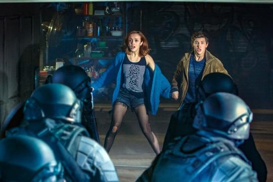 Samantha (Olivia Cooke) und Wade (Tye Sheridan) auf der Suche nach den drei Easter Eggs.