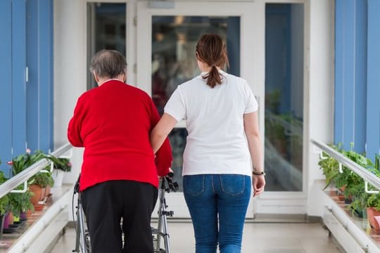 Nach einer Mitte März vom Deutschen Institut für angewandte Pflegeforschung vorgelegten Studie gibt es 17.