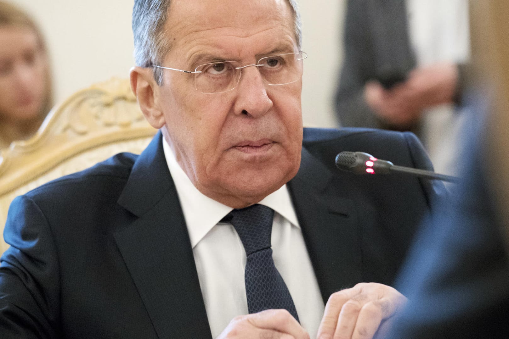 Außenminister Sergej Lawrow kündigte an, dass Russland bei einer Sondersitzung der Organisation für das Verbot von Chemiewaffen (OPCW) Fakten zum Skripal-Anschlag nennen will.