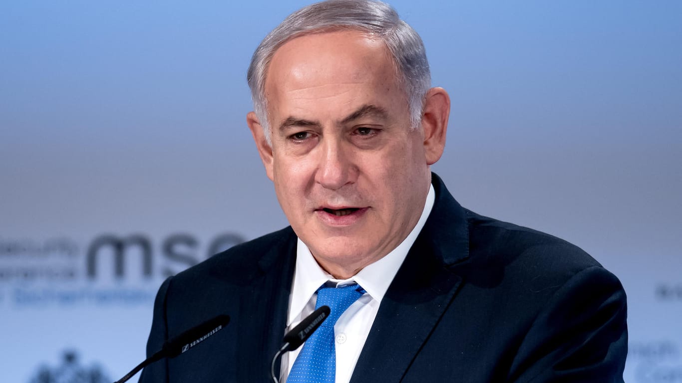 Israels Regierungschef Benjamin Netanjahu hat seine Pläne, afrikanische Flüchtlinge in Europa zu verteilen, wieder ausgesetzt.
