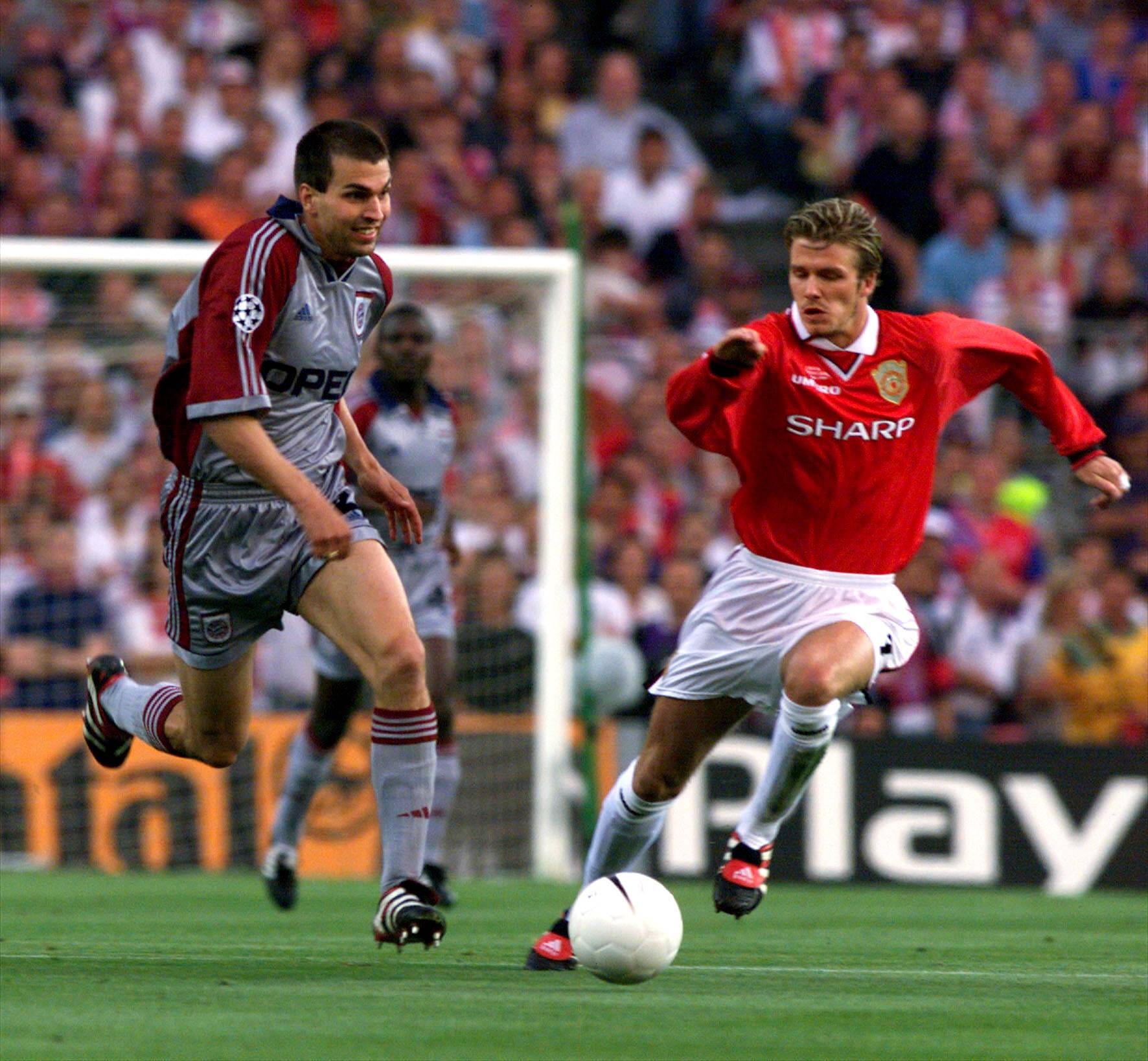 Markus Babbel im Champions-League-Finale 1999 im Laufduell mit Manchester-Star David Beckham.