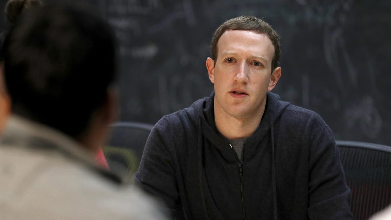 Facebook-Chef Mark Zuckerberg hat in einem Interview angekündigt, dass die Lösung der Datenprobleme noch Jahre dauern wird.