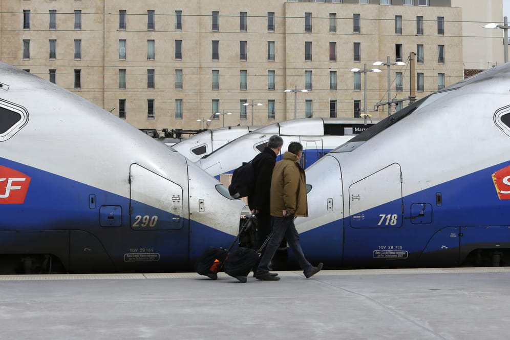 Stehende SNCF-Züge in Marseille: Die Streiks der Eisenbahner könnten sich über Monate hinziehen.